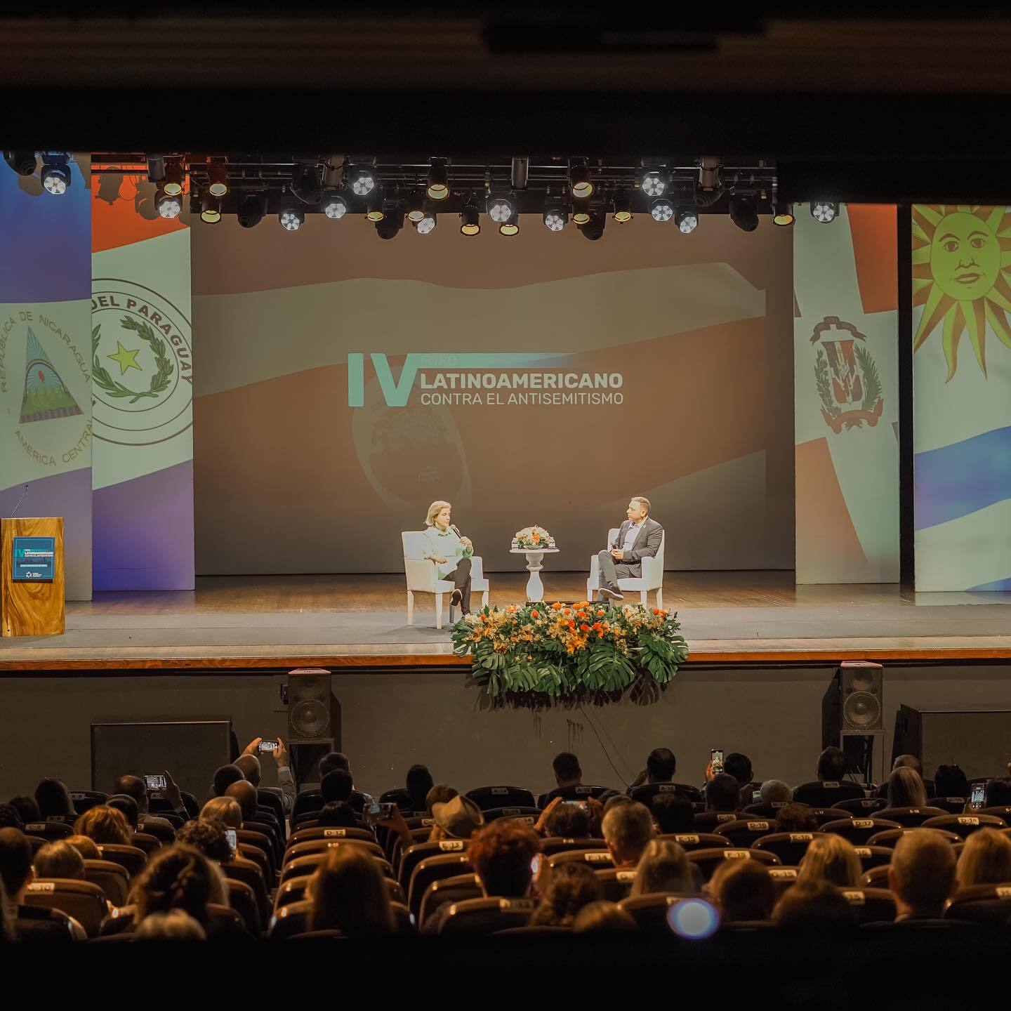 Catchy and Descriptive Headline