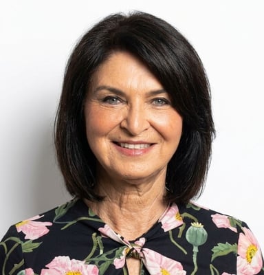 Charmaine Roth
